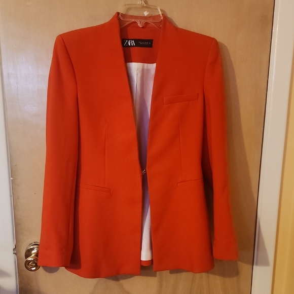 Zara Orange Blazer with Sleek Collarless Design